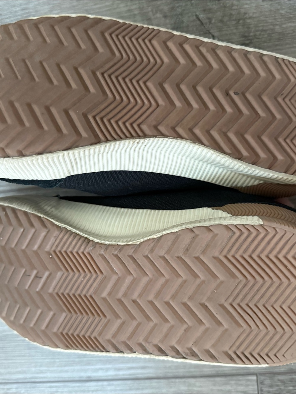 Sorel black and cream sneakers - Picture 7 of 7